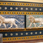 Los leones de la Puerta de Istar (Babilonia) del museo arqueológico de Estambul.