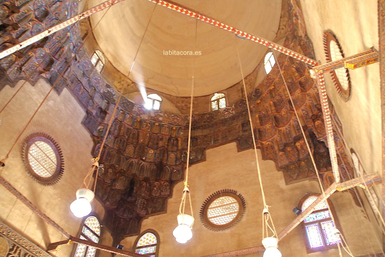 La cúpula del mausoleo de Mezquita-Madraza del Sultán Hassan, es la más alta de El Cairo