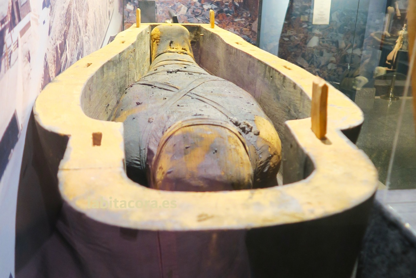 Momia en el Museo de Arte Antiguo de Luxor. Egipto.
