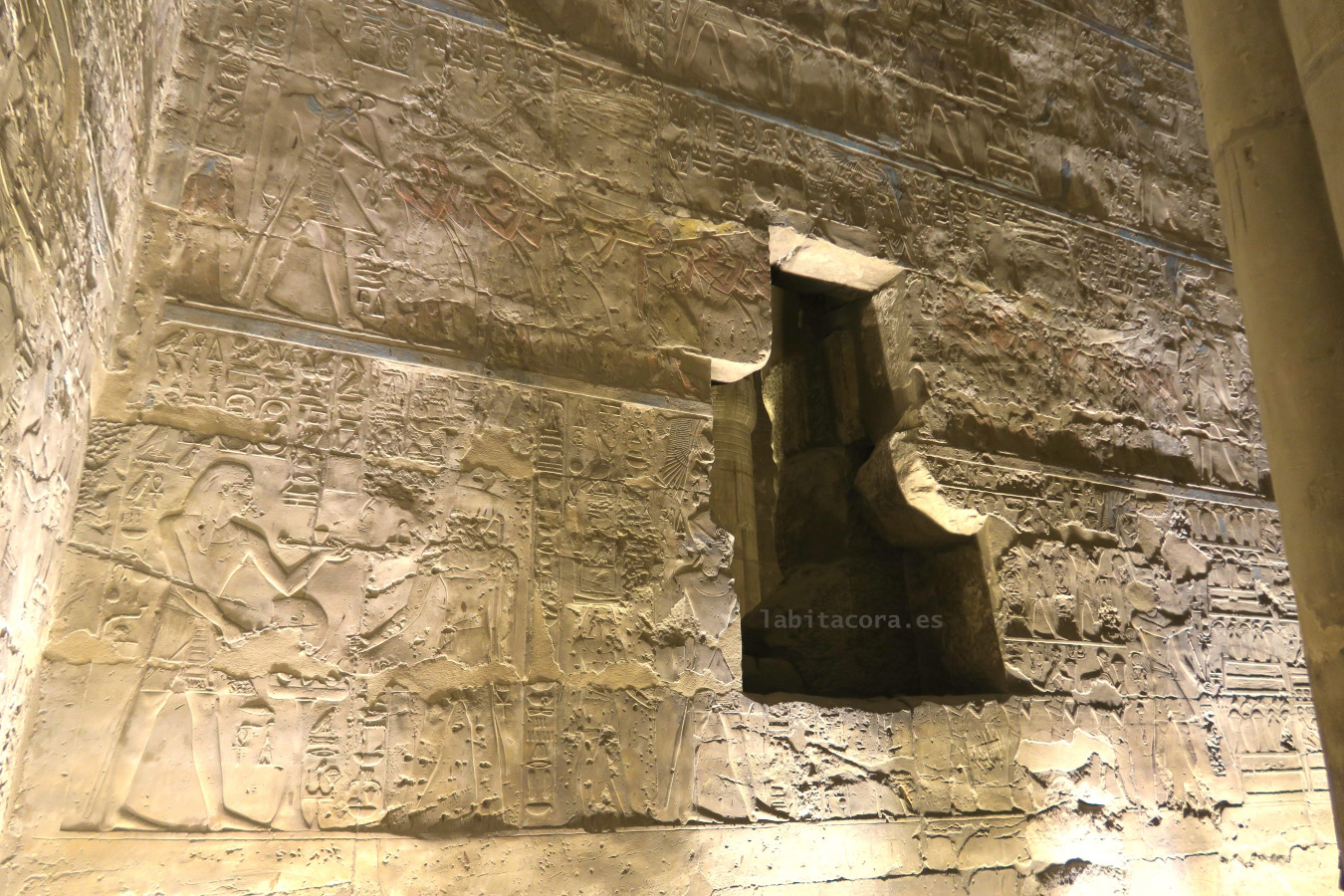 La Sala de las ofrendas en el templo de Lúxor. Egipto 