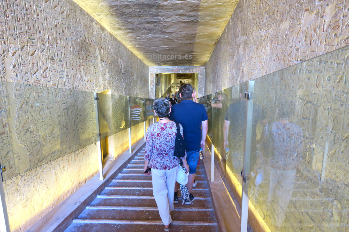 En la tumba de Ramsés III (KV 11) del Valle de los Reyes en Lúxor. Egipto.