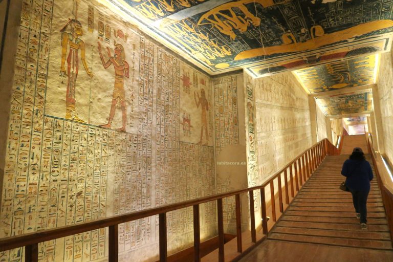Tumba de Ramsés VI o KV9 en el valle de los Reyes en Luxor, Egipto.