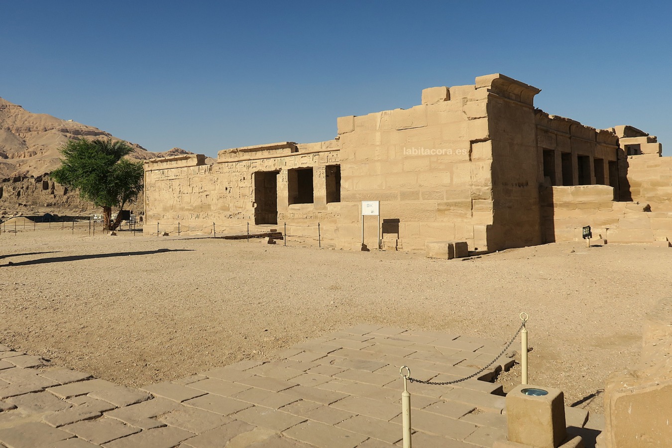 El templo de Amón en Medinet Habu en Lúxor, Egipto.