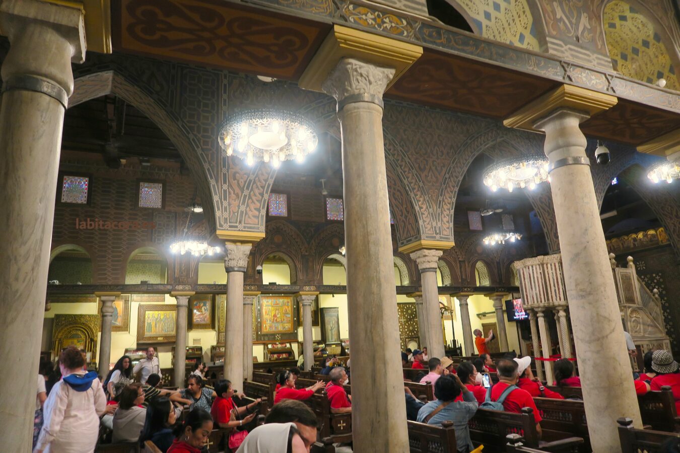 La Iglesia Colgante o la Iglesia copta de la Virgen María de El Cairo