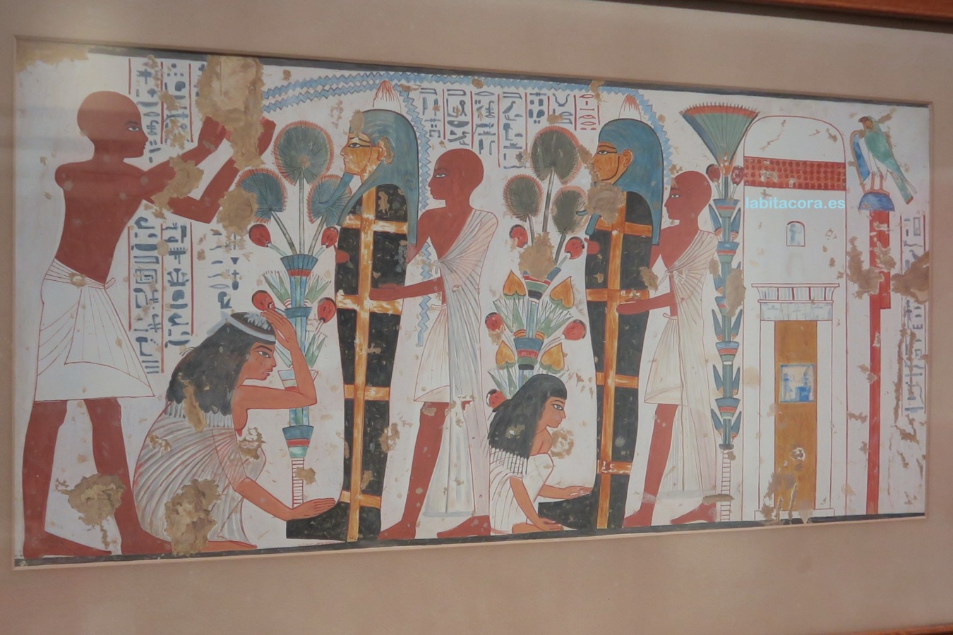 Ritual funerario de la exposición de Momias de Egipto, redescubriendo sus vidas de la fundación Caixa Forum en Valencia, España.